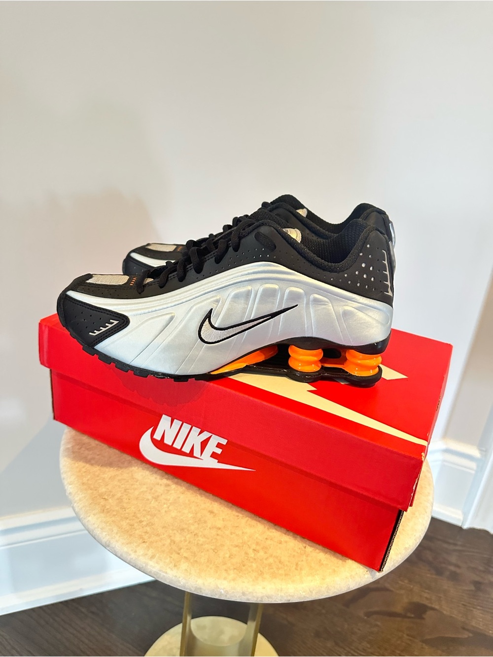 Nike Shox R4 Metallic blue black Y2K Classic Retro Sneaker Mens size 7.5 running